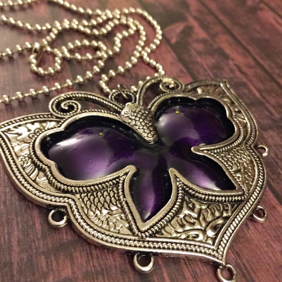 Repurposed upcycled butterfly serpent necklace - Picture 4 of 7